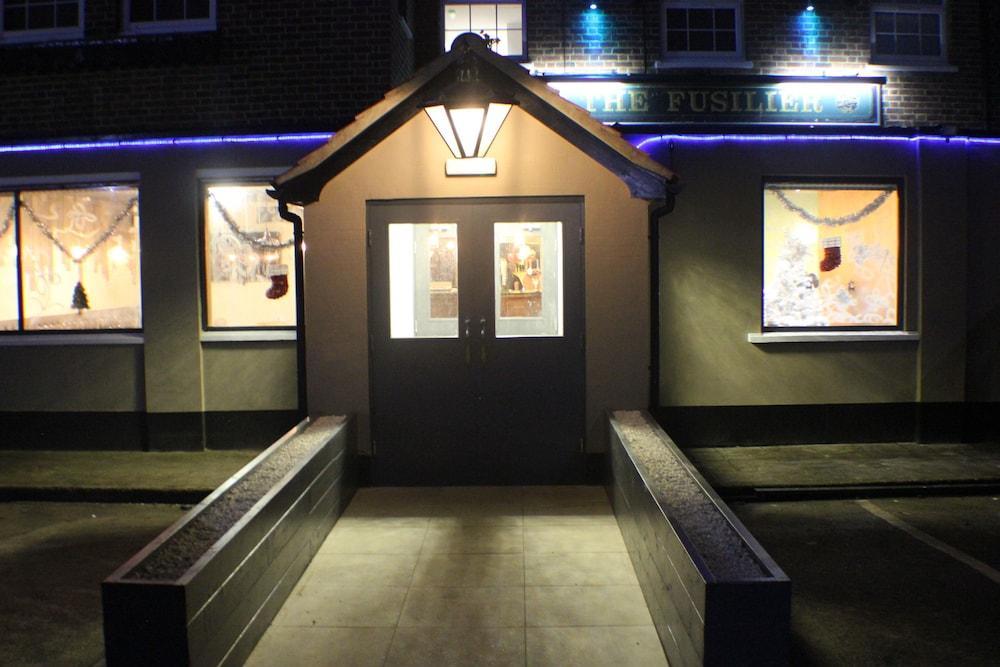 The Fusilier Inn Wembley Dış mekan fotoğraf